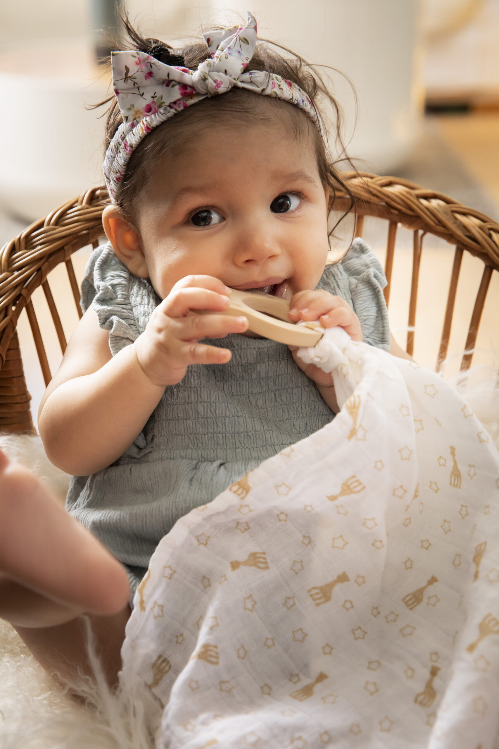 220131 – So’pure Swaddle ring Sophie la girafe_2022 2