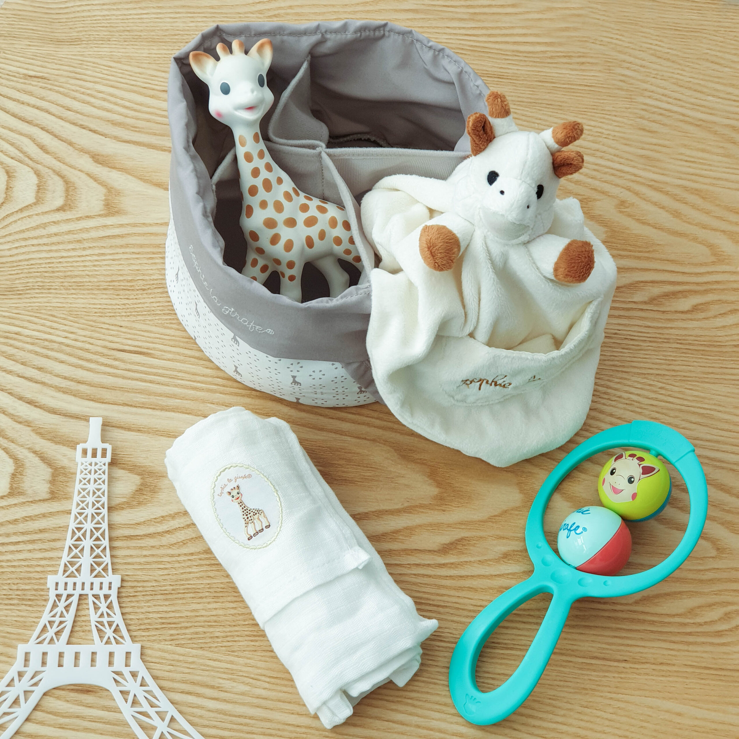 516359 – Birth basket Sophie la girafe – social media visual 2